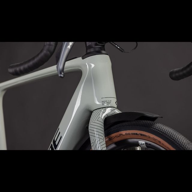 CUBE Nuroad Hybrid C:62 Race 400X FE Gravel sähköpyörä